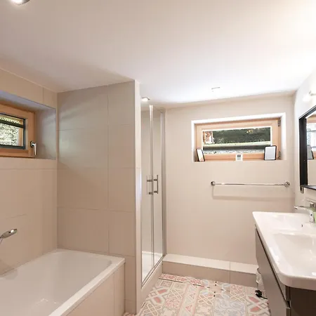 Superbe Avec Grand Jardin, 5 Chambres, Parking Et Wifi - Fr-1-343-177 * Chamonix